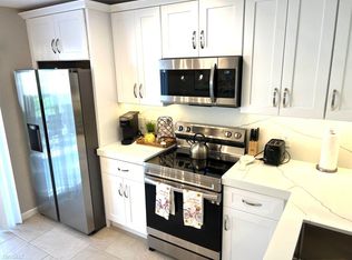 121 SE 7th St, Delray Beach, FL 33483