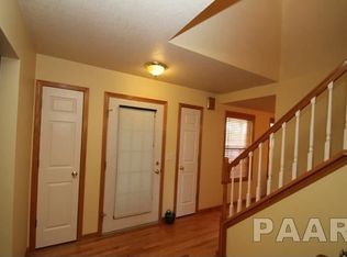 433 Mackenzie Pl, Metamora, IL 61548