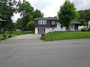 79 Rowan Rd, White Sulphur Springs, WV 24986
