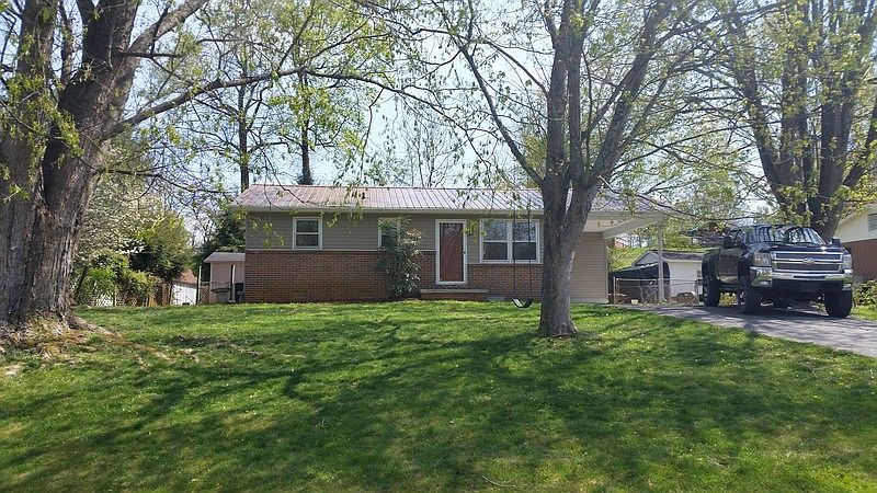 1st image of 418 Queen Ann Ct