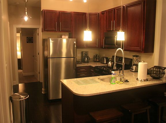 2nd image of 3249 N Hoyne Ave #1