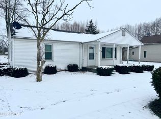 206 E Elm St, Continental, OH 45831