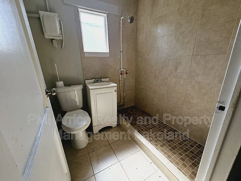 324 Pearl St #2 — Photo 17