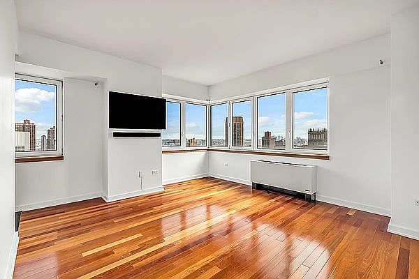 1st image of 425 5th Ave APT 45B