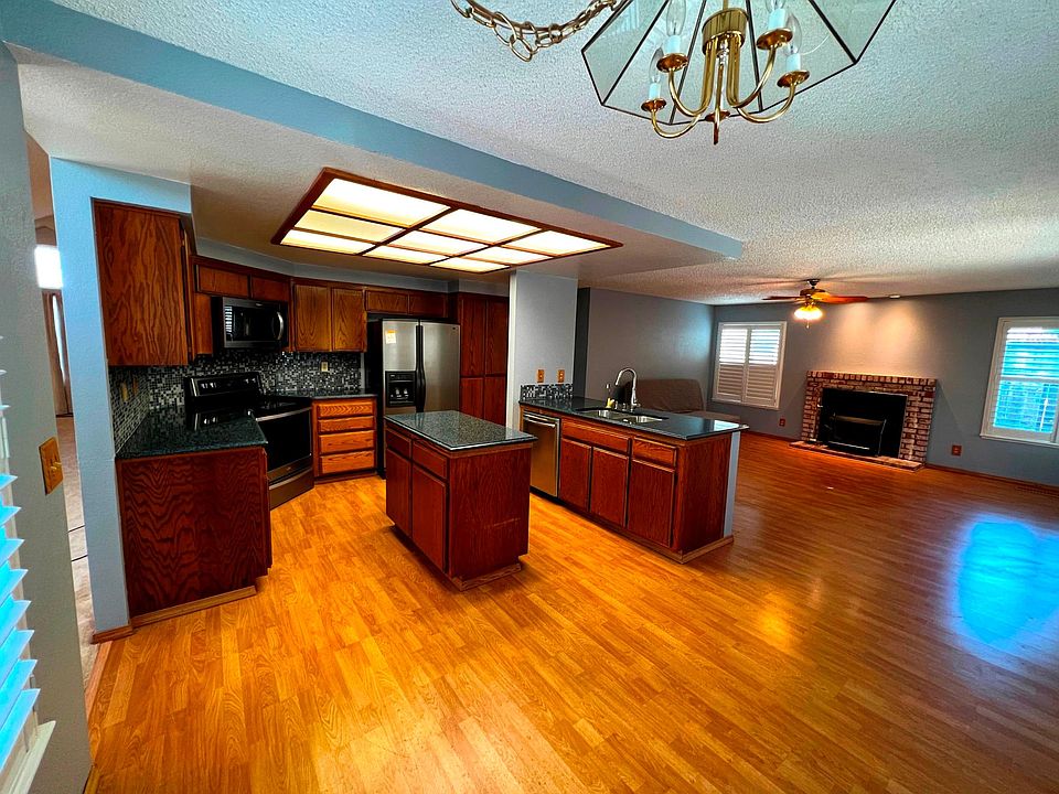 1st image of 4308 Rock Island Dr