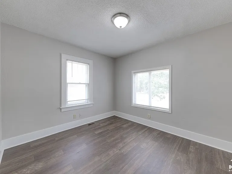 223 N Meridian Ave — Photo 9