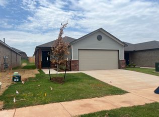 10045 Appaloosa Ln, Yukon, OK 73099