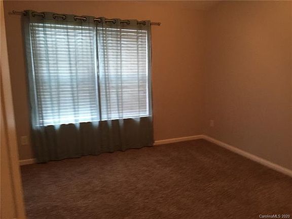 5th image of 107 Lynch Cir