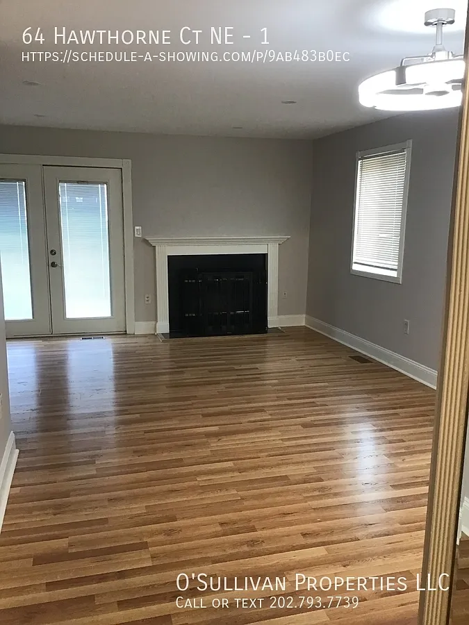 2 bed, 898 sqft, $2,550 — Photo 2