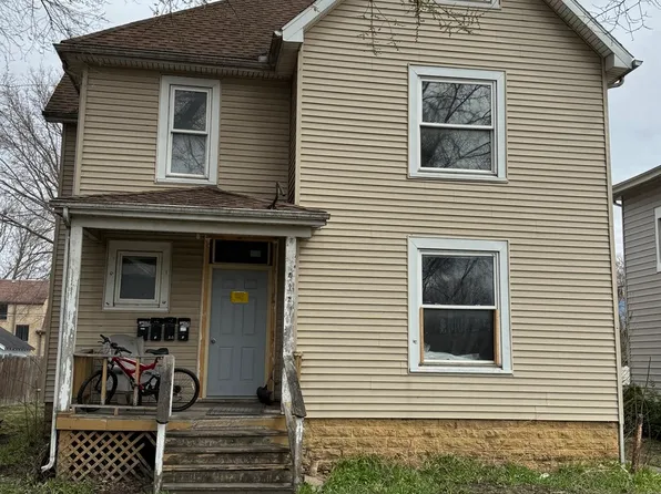 706 Locust St, Sterling, IL 61081