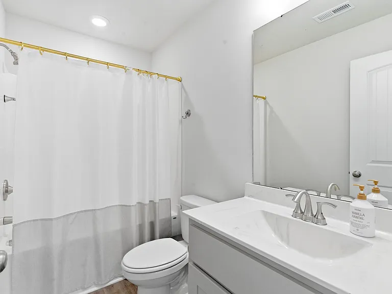135 Varina Dr — Photo 7