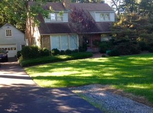 6612 Greenleaf St, Springfield, VA 22150