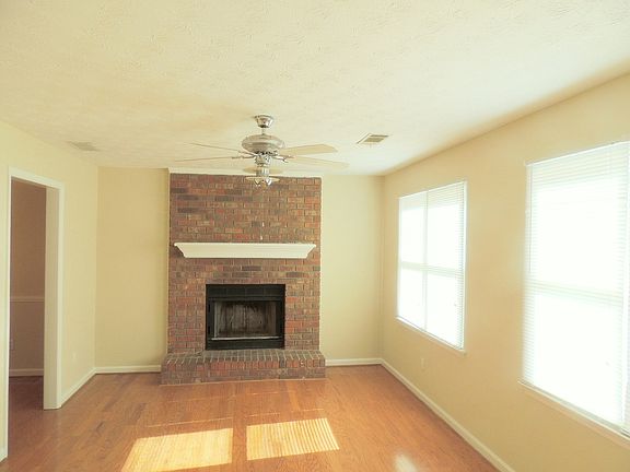 3rd image of 1717 Emerson Lake Cir