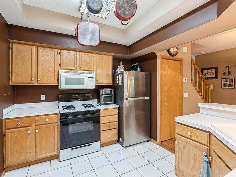 2752 Autumnwood Ln — Photo 6