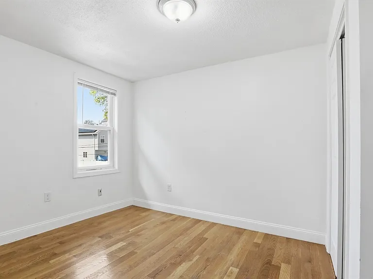 176 Ferry St #3L — Photo 11