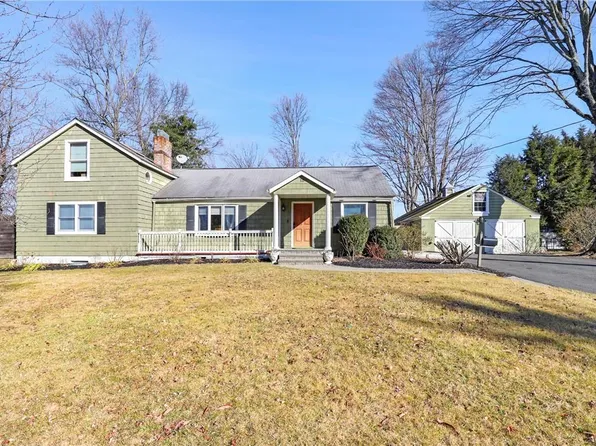 10 North Drive, Carmel, NY 10512