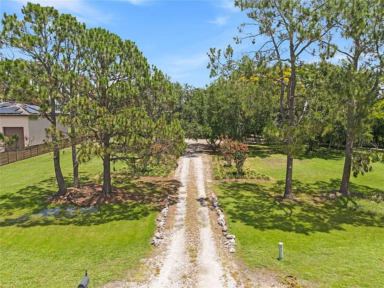 10355 Trout Rd — Photo 8