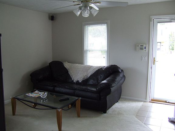 2nd image of 505 Pearl St