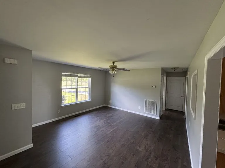 1426 1/2 Alhambra Dr — Photo 4