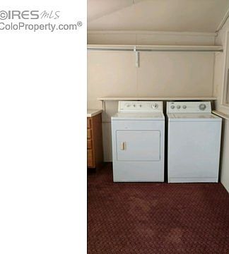 4th image of 440 W 1st St