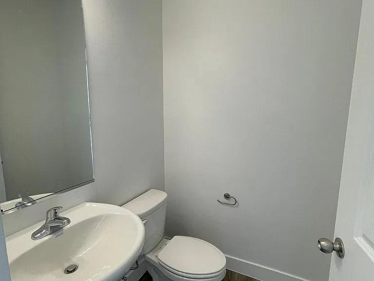 1122 N 1920 W — Photo 7