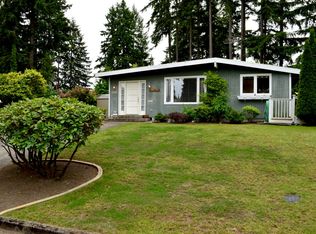 1050 Fir Park Ln, Fircrest, WA 98466