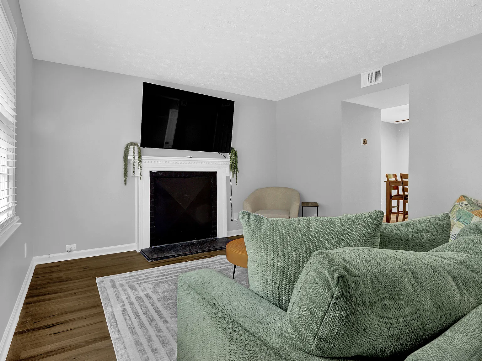Burnt Creek Dr NW, Lilburn — Photo 4