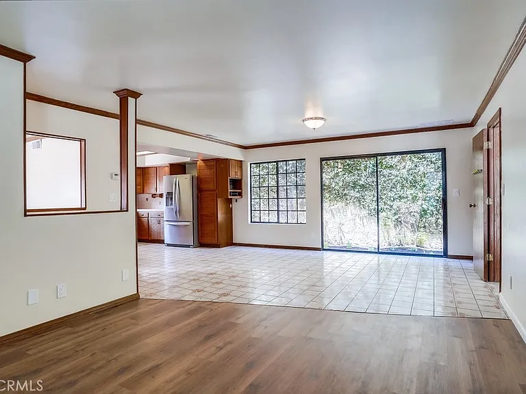 1307 Mackay Ln — Photo 28