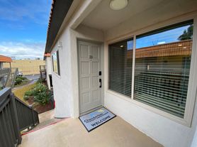 El Camino Grove Apartment Homes