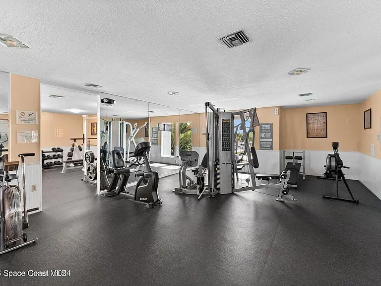 123 Seaport Blvd #T10 — Photo 38