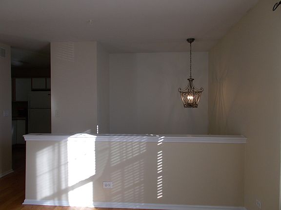 5th image of 501 N Holiday Ln #501