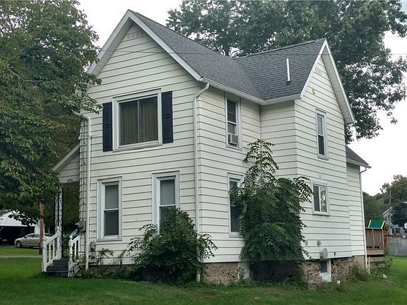 2nd image of 1033 W Buffalo St
