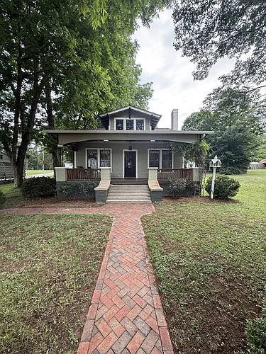 230 Grand Ave Photo 1