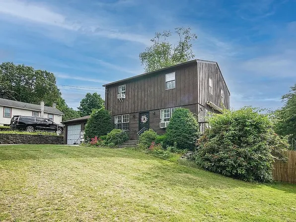 121 Queen Ave, West Springfield, MA 01089