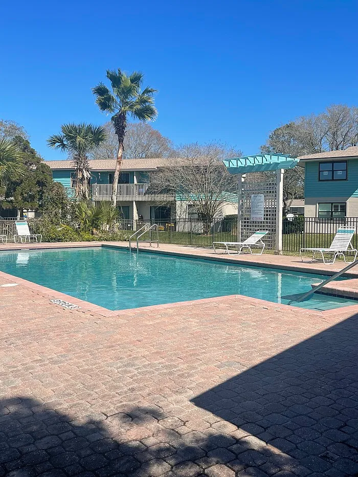 2 bed, 2.0 bath, 816 sqft, $1,600 — Photo 1