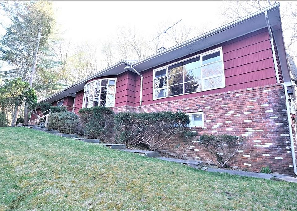 111 Mill River Road, Oyster Bay, NY 11771 Zillow