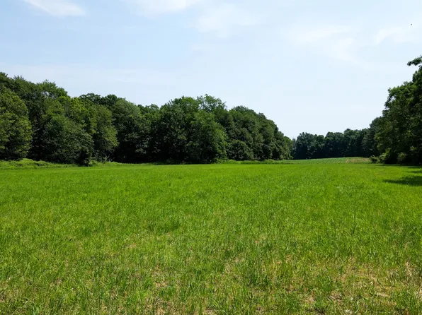 72 Ragged Hill Road, Pomfret, CT 06259