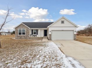 2665 Boulder Creek Dr, Saint Johns, MI