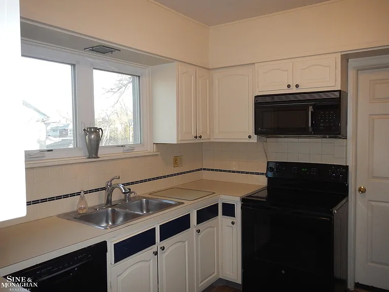 752 Trombley Rd — Photo 11