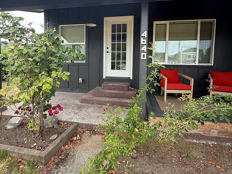 4640 E B St — Photo 13