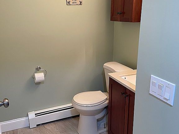 4th image of 300 York Ave APT 14