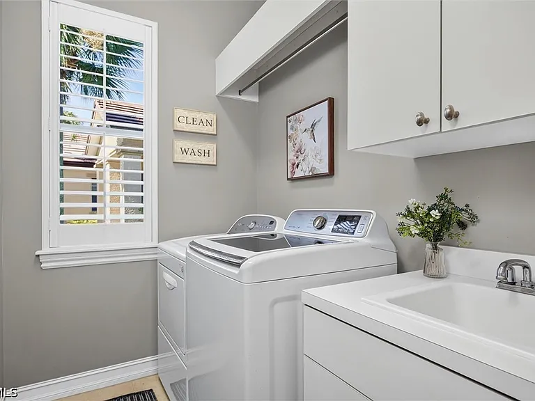 3261 Orangetree Bnd — Photo 33