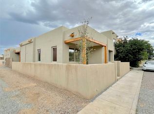 12 New Village Ave, Santa Fe, NM 87508