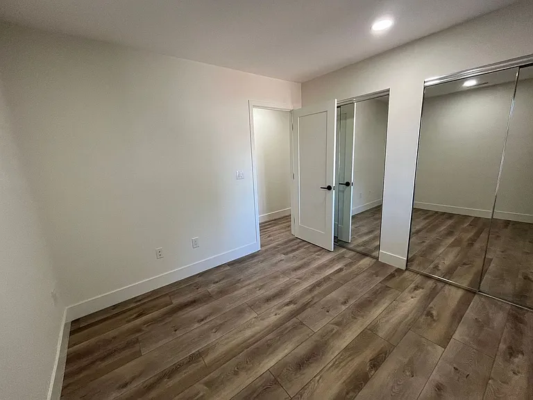 5244-5244 Unit 101 East Falls View Dr. — Photo 14