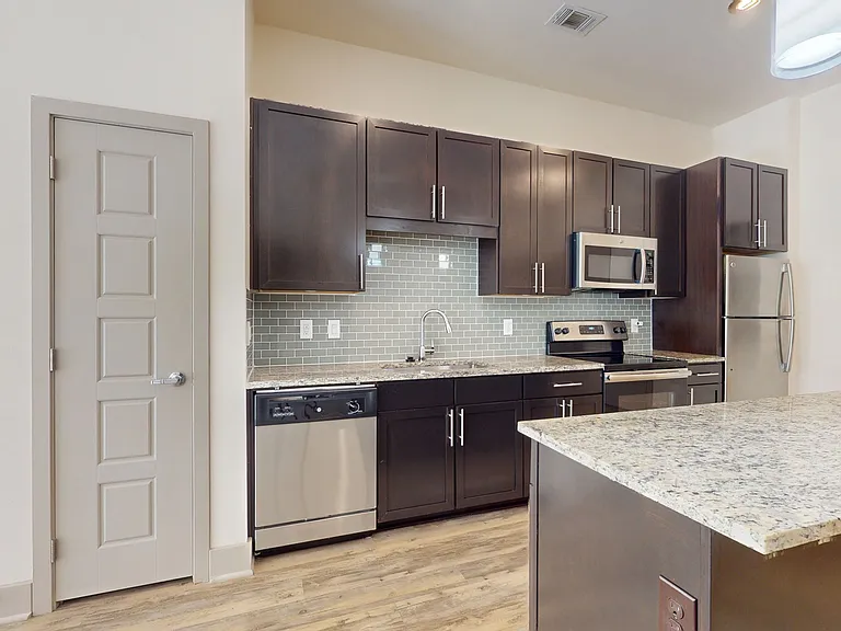 The Flats at Palisades — Photo 81