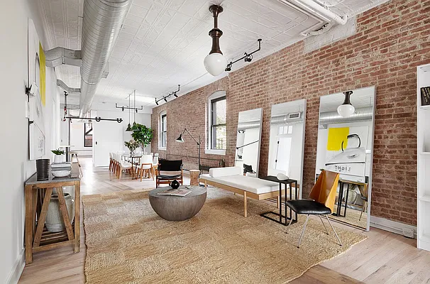 Sold by Compass | media 6