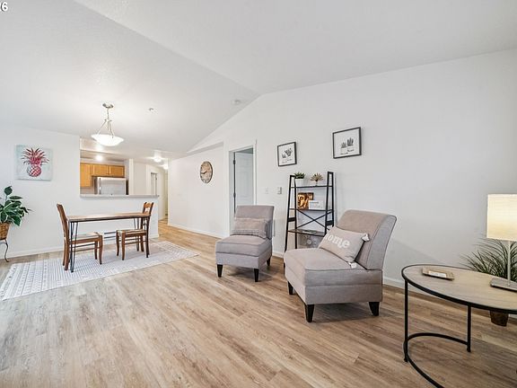 5th image of 770 NW 185th Ave Unit 308
