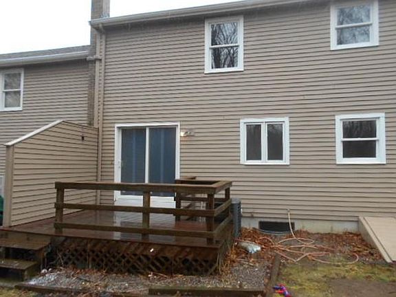 3rd image of 20 Potter Ave Unit 4