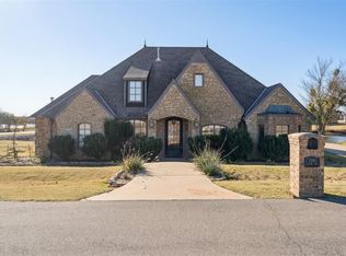 2293 Cottage Ln, Blanchard, OK 73010