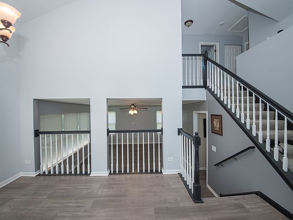 4th image of 2116 N Green Valley Ln